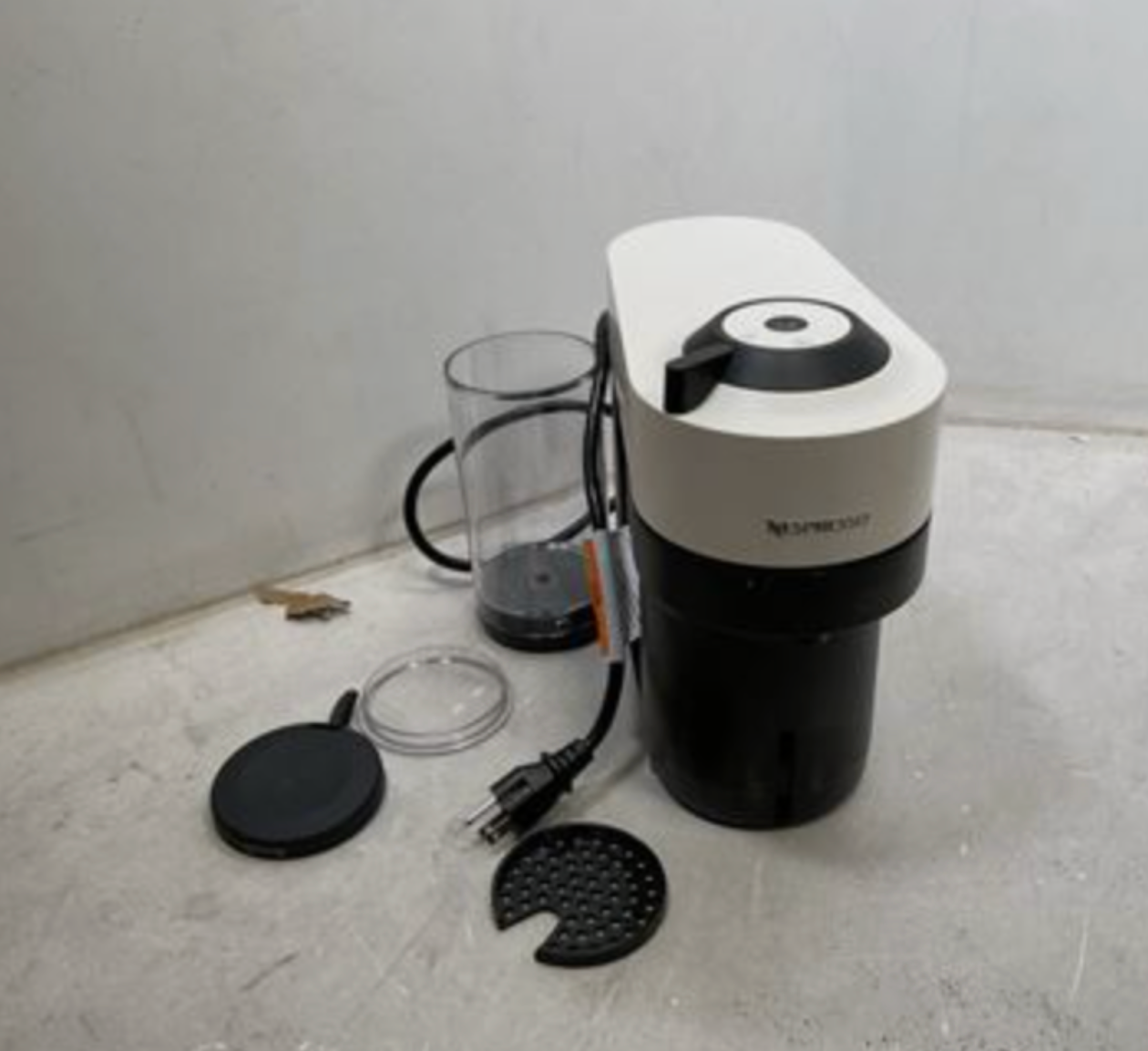 White NESPRESSO Vertuo Next Espresso Coffee Maker Machine Used No box